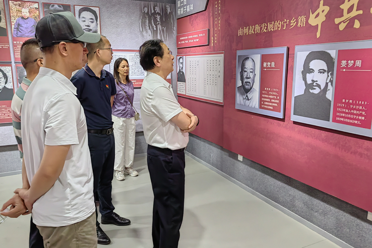 五支部运动2_副本1.jpg 五支部运动2_副本1.jpg